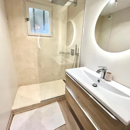 Magnifique 2 Terrasse Et Parking Apartmán Saint Tropez