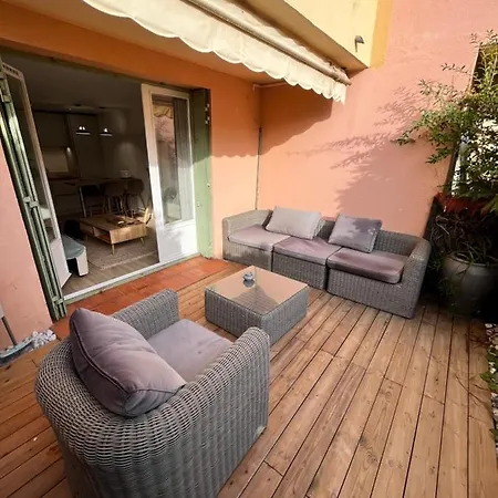 Magnifique 2 Terrasse Et Parking Apartmán Saint Tropez